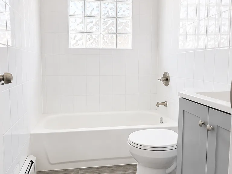 214 Morris St #2 — Photo 5