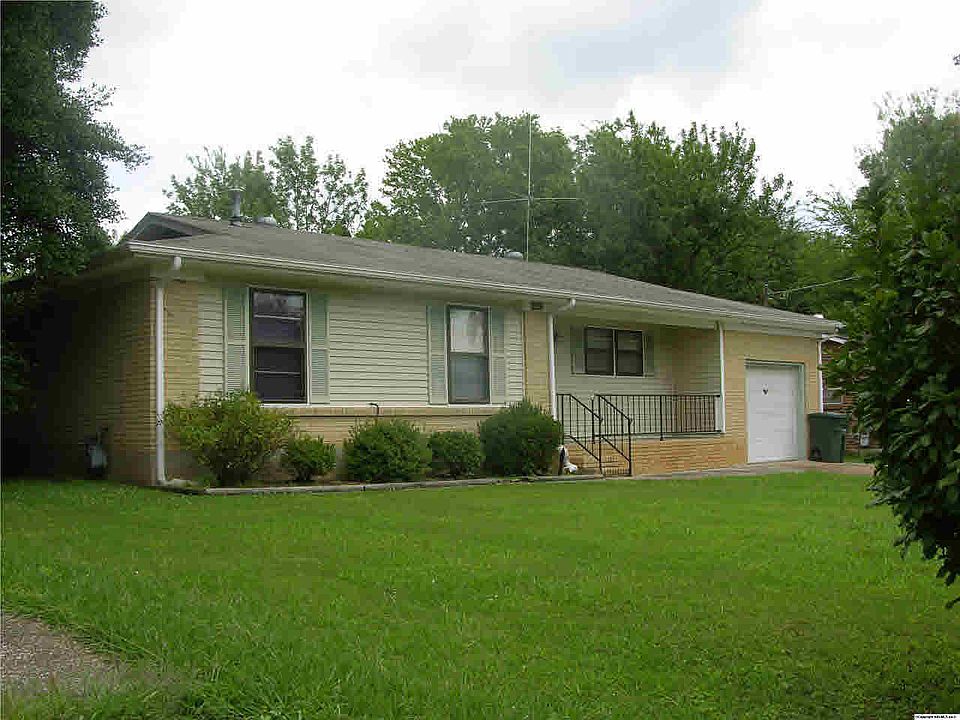 1st image of 14013 Wyandotte Dr SW
