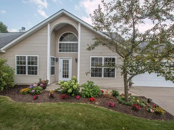 7556 Sanctuary Cir #19, Brecksville, OH 44141