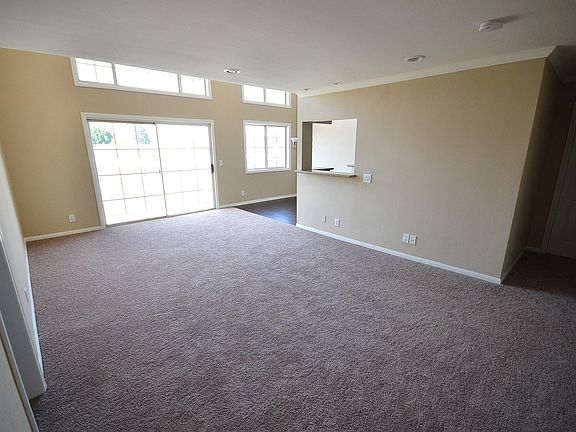 3rd image of 21529 Saticoy St APT 208
