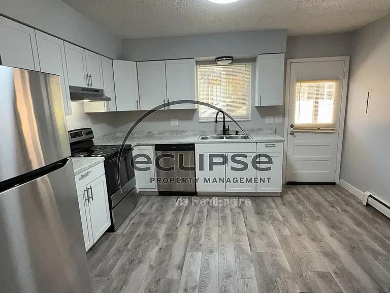 Summit View Apartments — Photo 130