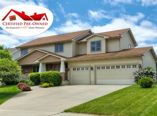 5200 Copper Creek Dr, Pleasant Hill, IA 50327