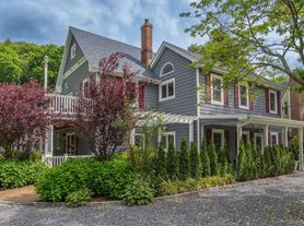 245 Main St, Cold Spring Harbor, NY