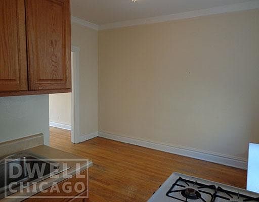 4th image of 1029 W North Shore Ave #1041-2S