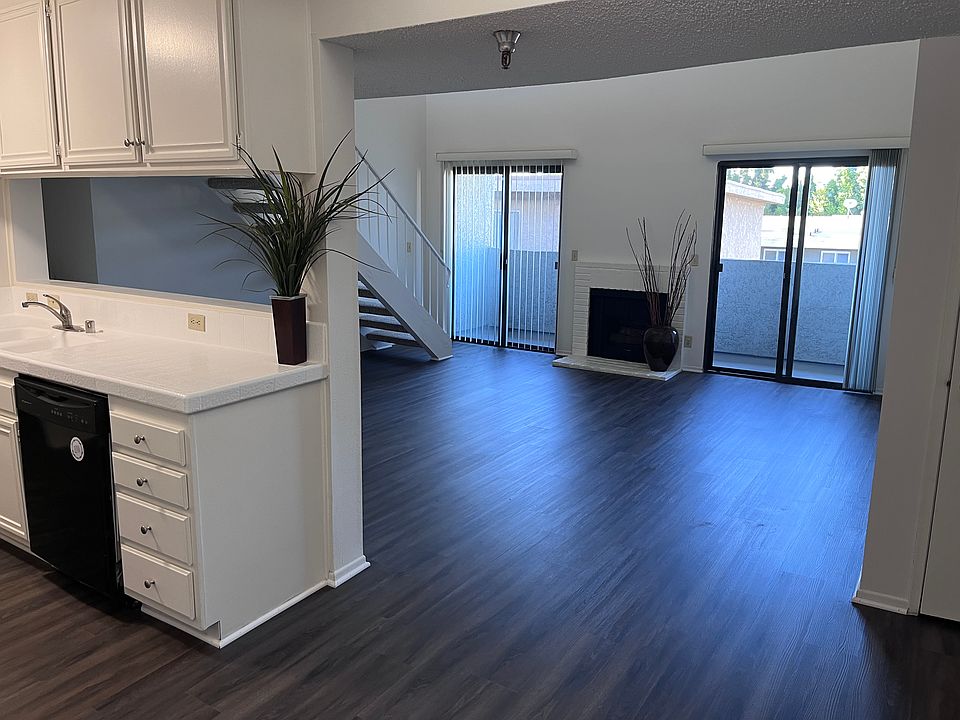1st image of 5124 Coldwater Canyon Ave #204