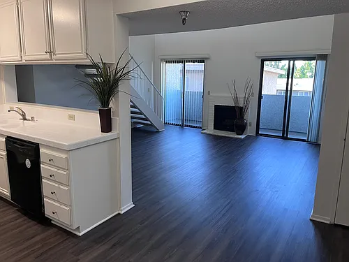 5124 Coldwater Canyon Ave #204 Photo 1 5124 Coldwater Canyon Ave #204 Photo 1