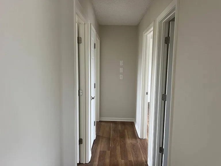 1407 Spruce Dr — Photo 7