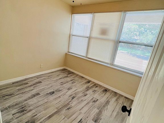 3rd image of 7381 111th St