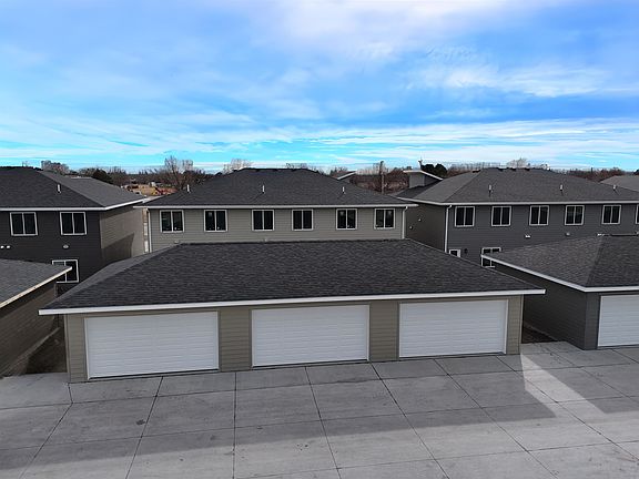 2nd image of 3901-3903-3905 W A Street