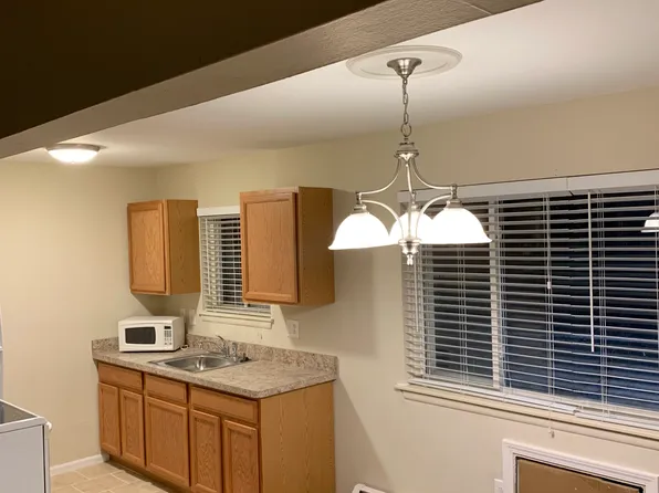 3940 Toepfer Rd #10, Warren, MI 48091