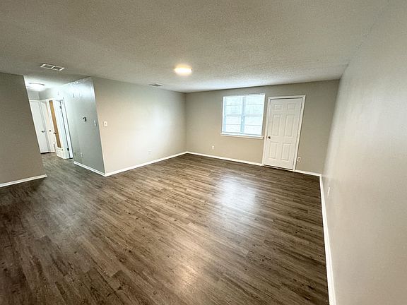 4th image of 3961 Stillwood Dr