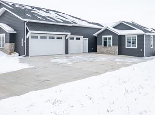 2020 Prairie Hawk Dr, Bismarck, ND 58503