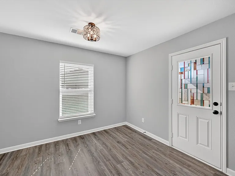 523 Bennie Leonard St — Photo 15