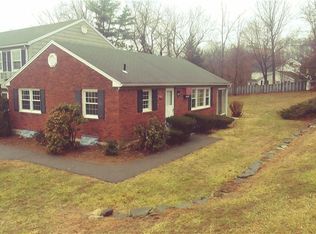 1 Old Farms Ln, New Milford, CT 06776