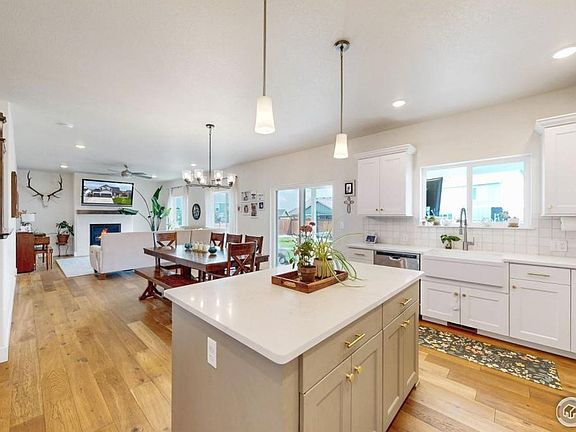 2nd image of 623 Wild Honey Dr
