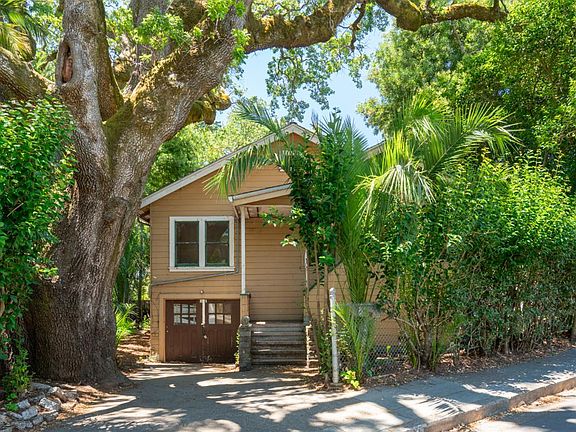 2nd image of 109 Oak Knoll Avenue