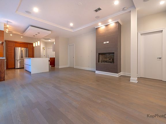 5th image of 1346 W Augusta Blvd #2