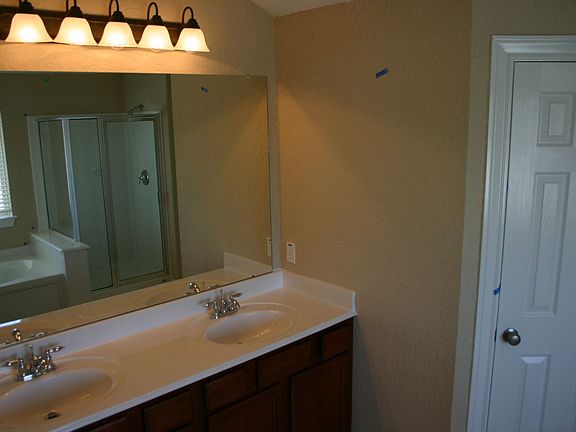 Two sinks in Master Bathroom