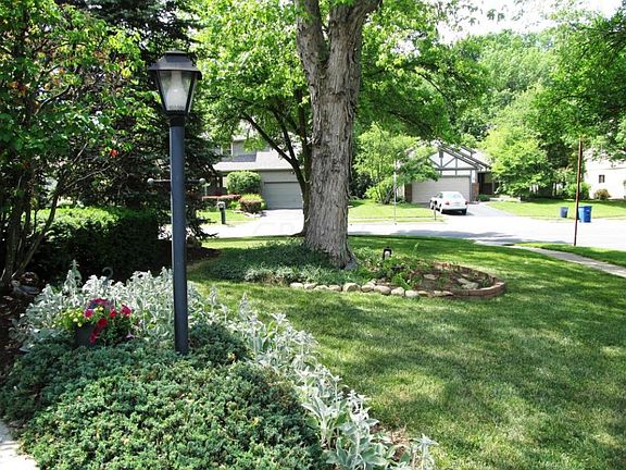 3rd image of 5363 Erin Isles Ct