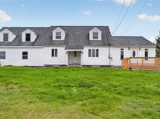 340 Chesbro Rd, Pennellville, NY 13132