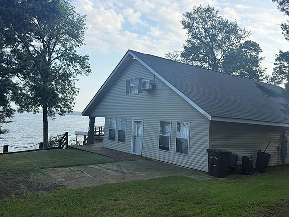 2nd image of 406 N Shoreline Dr