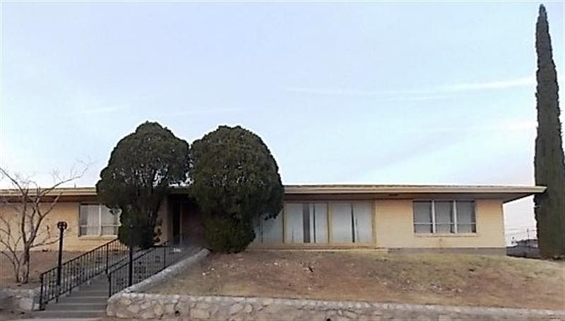 1st image of 2531 Altura Ave