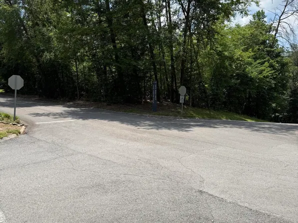Point Harbour Dr, Lenoir City, TN 37772
