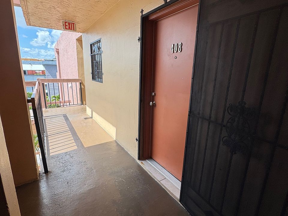 1st image of 401 NW 72nd Ave APT 408-C