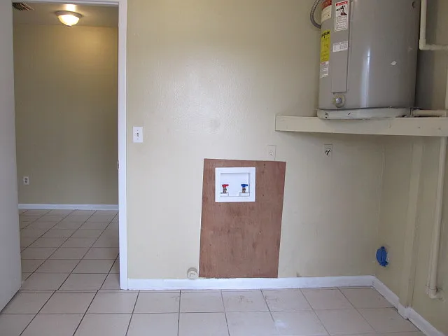 3407 E 38th Ave — Photo 5