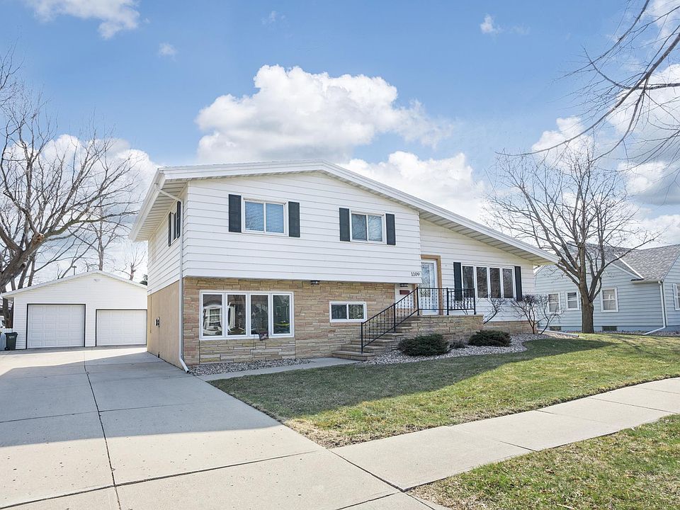 1109 3rd St SW, Willmar, MN 56201 Zillow