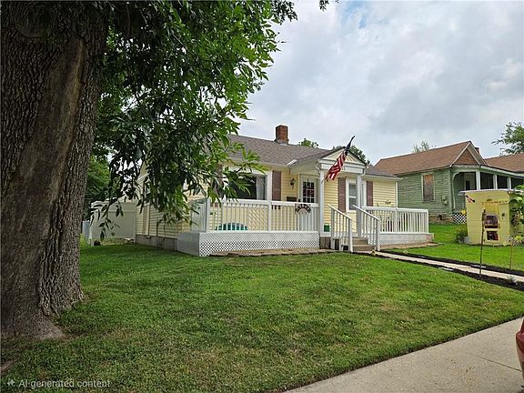 3rd image of 403 E 6th St