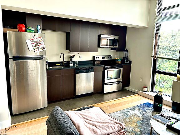 4th image of 1595 Lexington Ave APT 6A