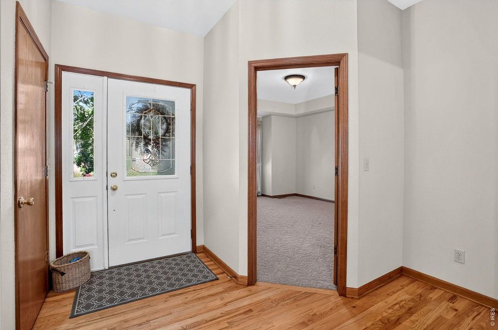 932 Alexandria Dr