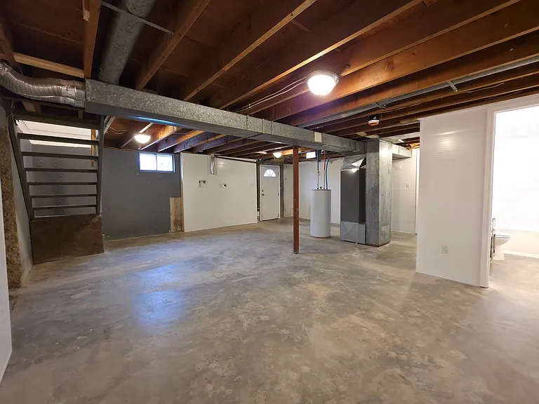 3125 Phils Dr — Photo 11