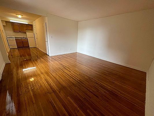 3rd image of 72-15 37th Ave #32