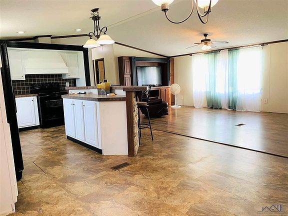 4th image of 371 John Edward Ln