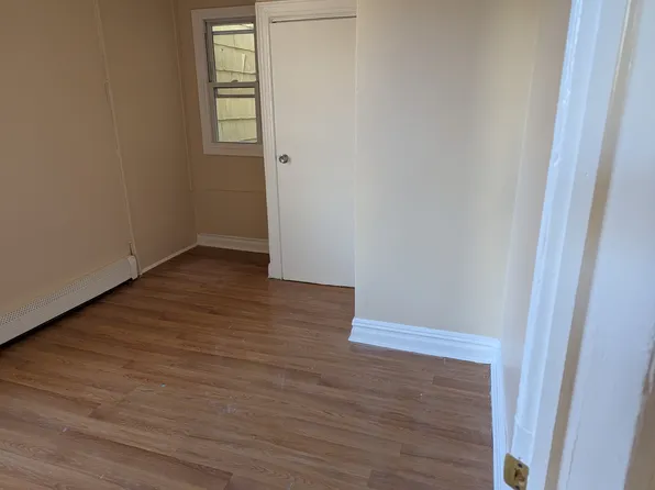 98 Van Nostrand Avenue image 1 of 6