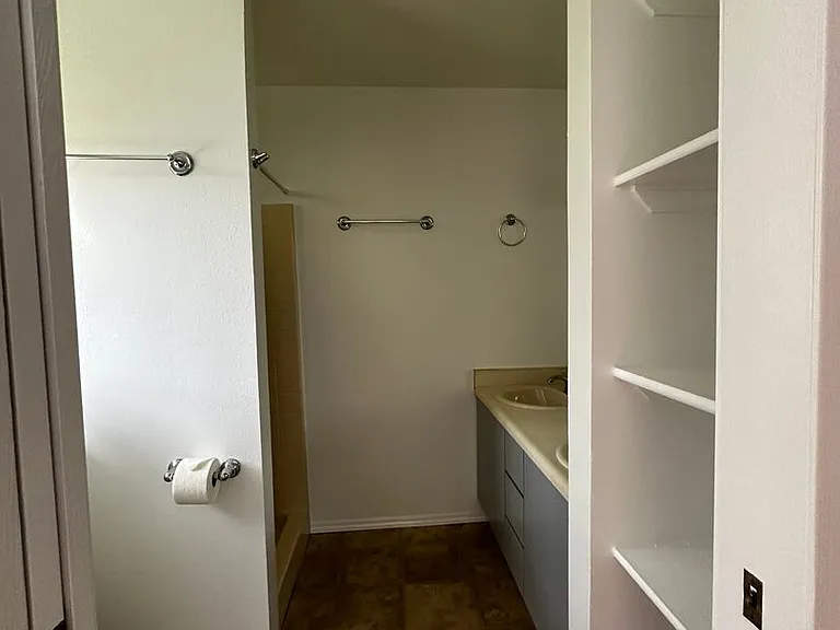 15-1553 24th Ave — Photo 10