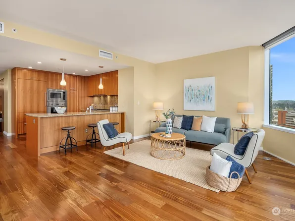 500 106th Avenue NE #1911, Bellevue, WA 98004
