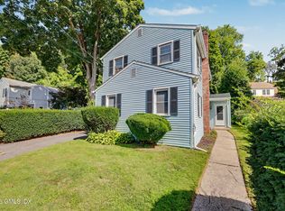 17 Cary Rd, Riverside, CT 06878