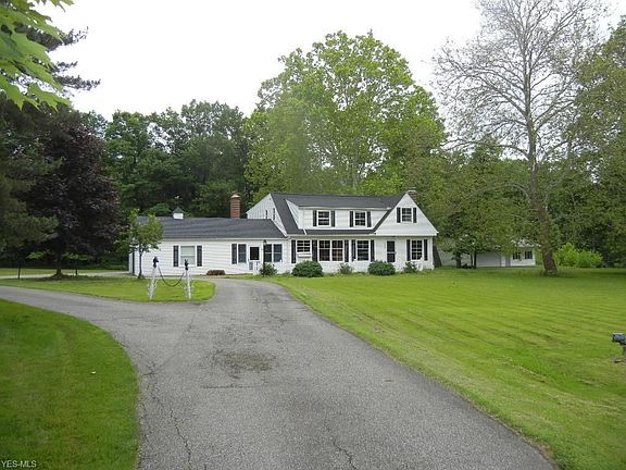 2nd image of 6383 Valley Pkwy