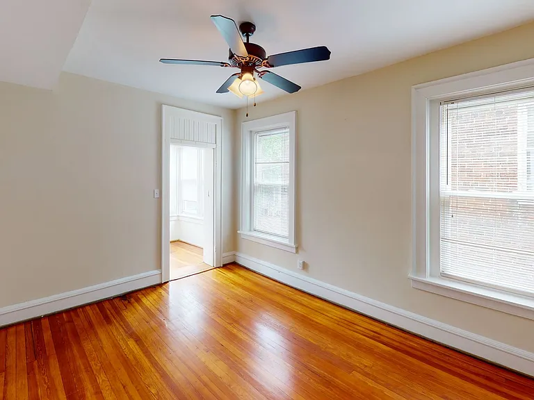 2712 Hanover Ave — Photo 10