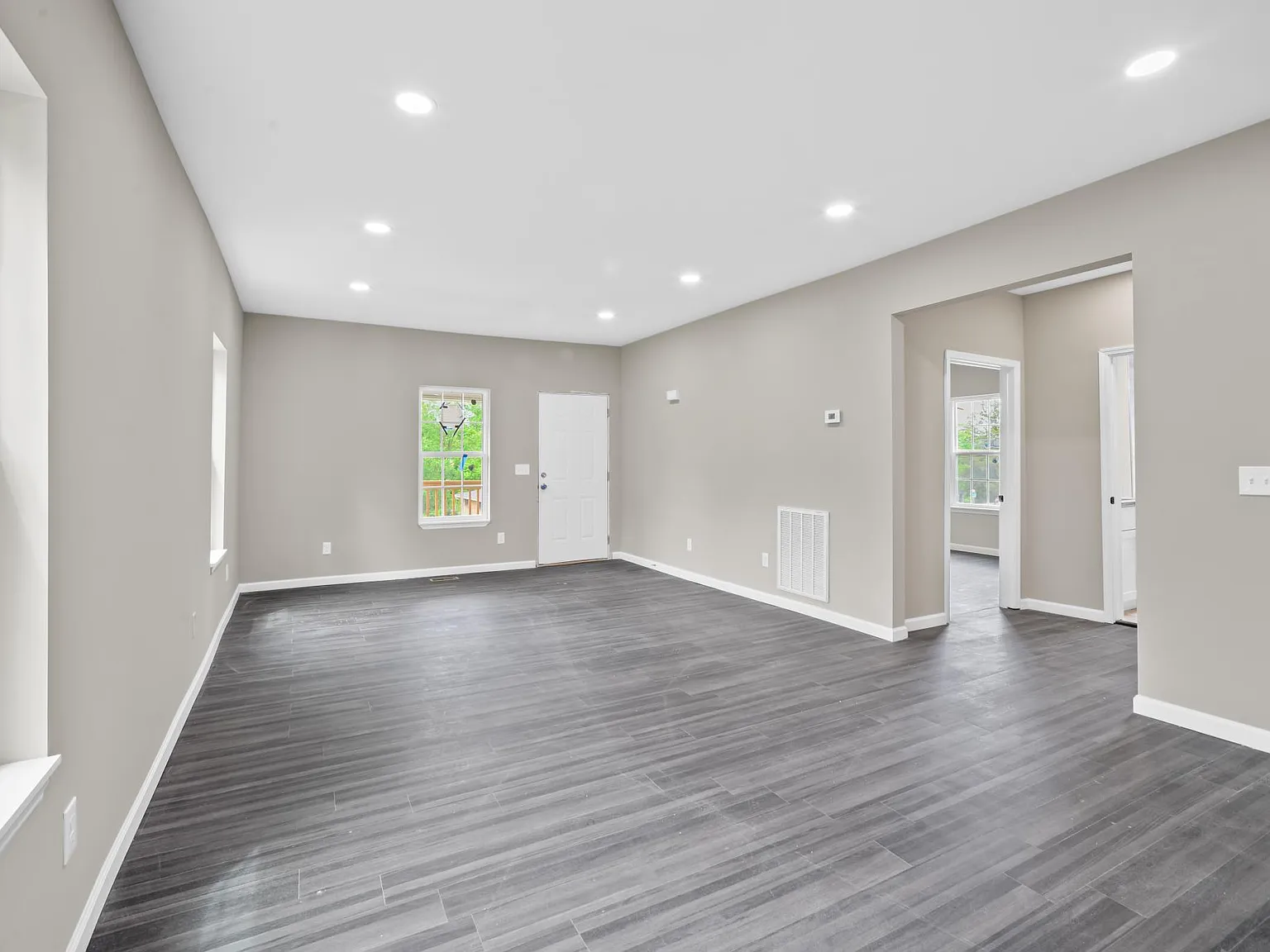 1240 Wheeler Ave — Photo 4