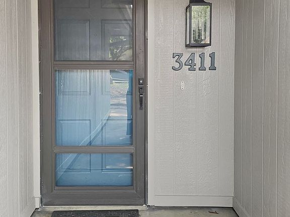 3rd image of 3411 Dovecreek Dr