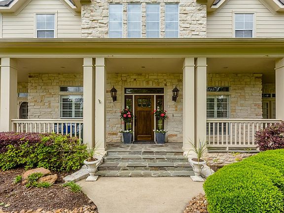 2nd image of 2419 La Salle Ln