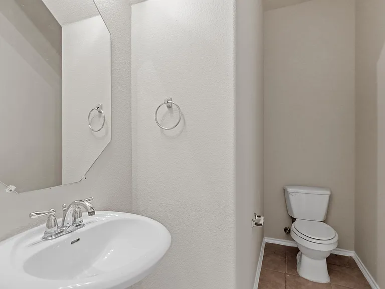 5417 Beacon Ln — Photo 9