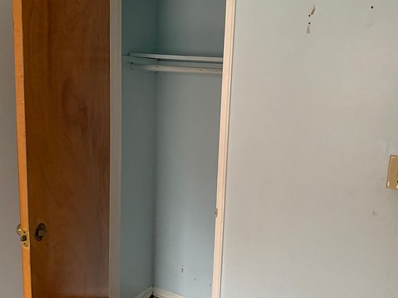 3rd image of 1338 E 100th St #2