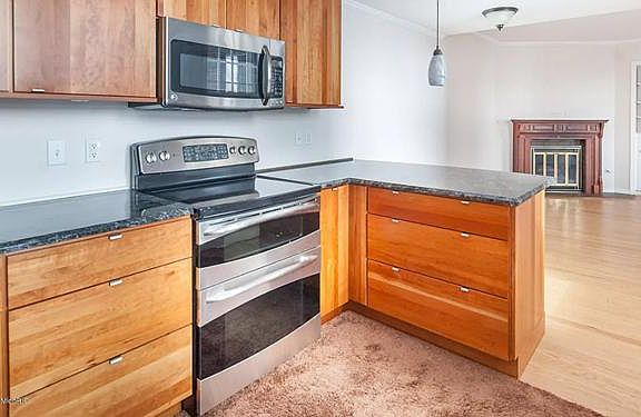 4th image of 471 W South St APT 407