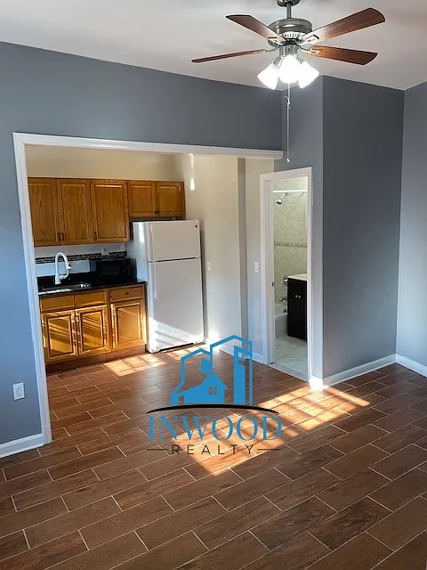 Studio, 400 sqft, $1,550 — Photo 2