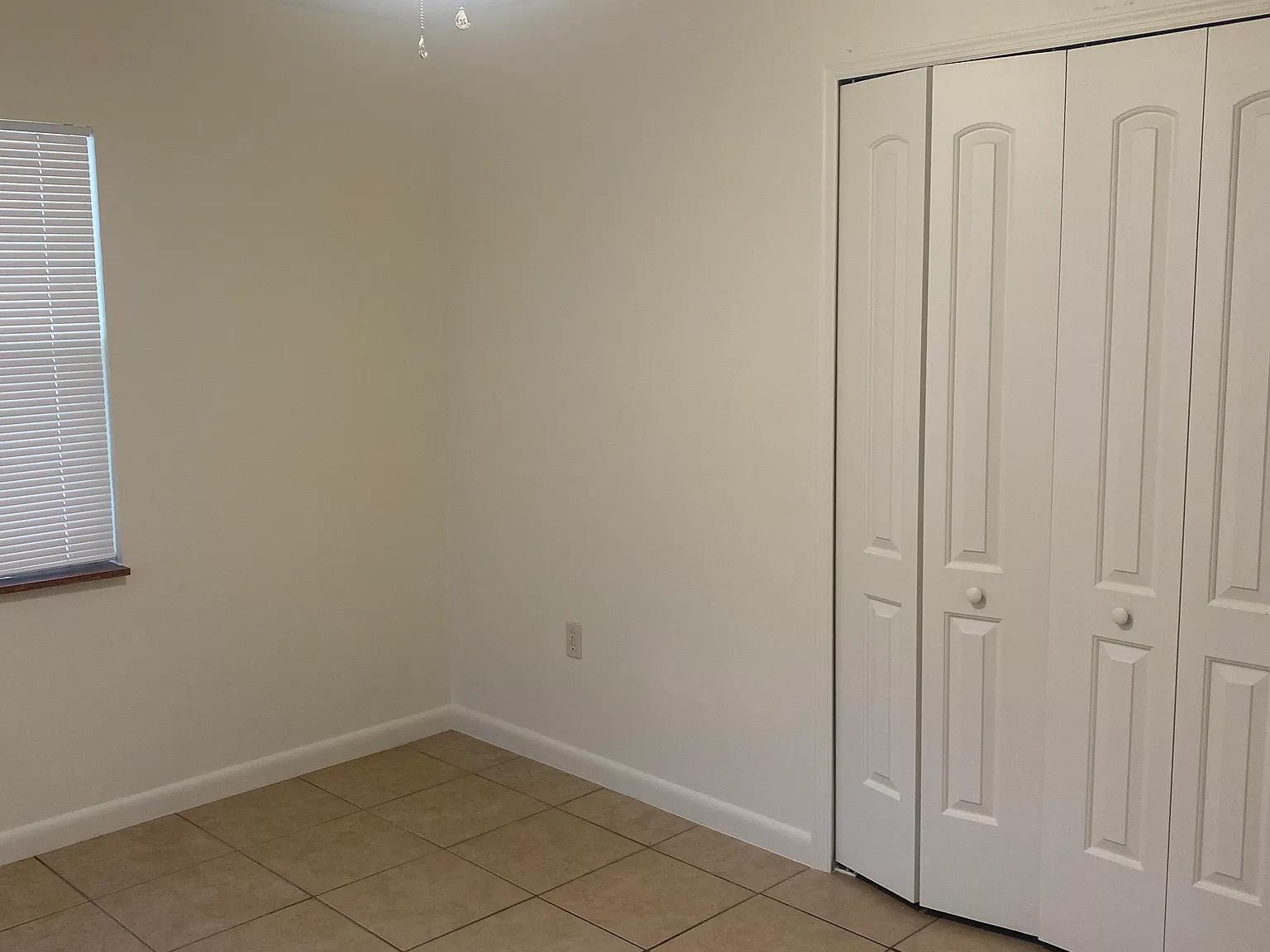2 bed, $1,000 — Photo 3